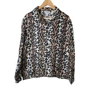 Vintage STUNT 100% Silf Leopard Animal Print Lightweight Long Sleeve Top SZ M